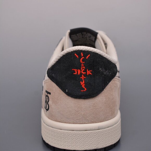 Fragment X Travis Scott Sneaker - Picture 5 of 9